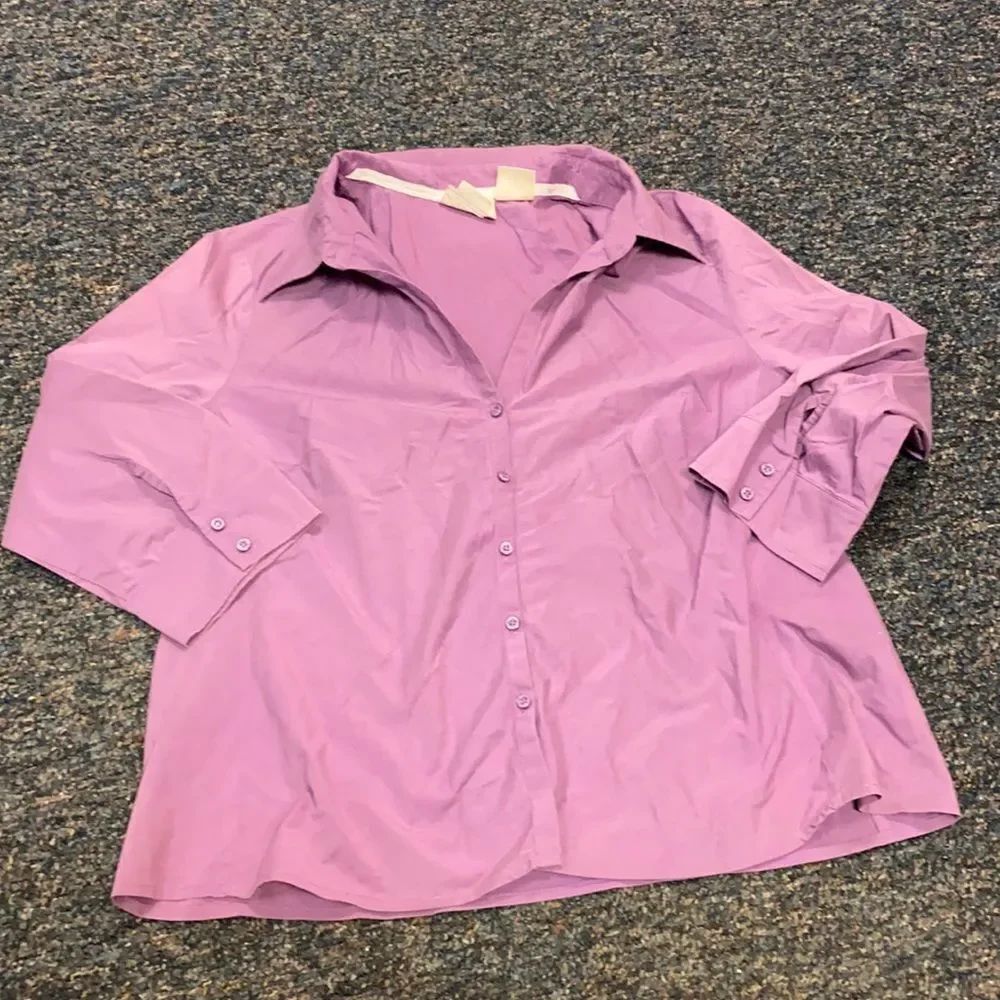 Worthington Stretch Purple Button down top sz. 14